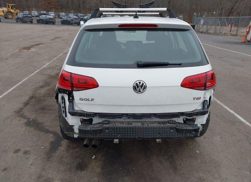 Photo 17 of 2015 Volkswagen Golf TSI SE 4-DOOR (VIN 3VW217AU7FM104634)