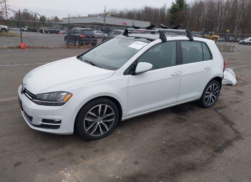 Photo 2 of 2015 Volkswagen Golf TSI SE 4-DOOR (VIN 3VW217AU7FM104634)