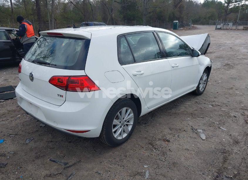 Photo 4 of 2016 Volkswagen Golf TSI S 4-DOOR (VIN 3VW217AU7GM057428)