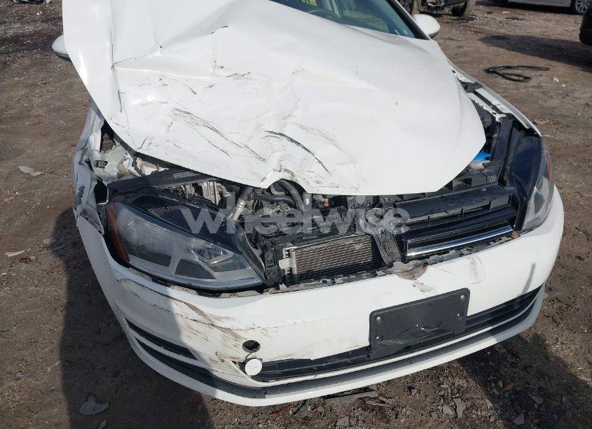 Photo 6 of 2016 Volkswagen Golf TSI S 4-DOOR (VIN 3VW217AU7GM057428)