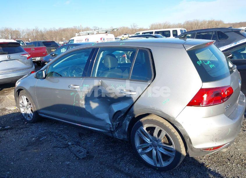 Photo 14 of 2017 Volkswagen Golf TSI S 4-DOOR/TSI SE 4-DOOR/TSI SEL 4-DOOR/TSI WOLFSBURG EDITION 4-DOOR (VIN 3VW217AU7HM017299)