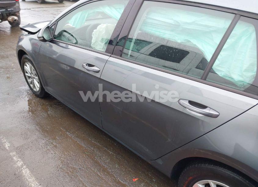 Photo 14 of 2017 Volkswagen Golf TSI S 4-DOOR/TSI SE 4-DOOR/TSI SEL 4-DOOR/TSI WOLFSBURG EDITION 4-DOOR (VIN 3VW217AU7HM028688)