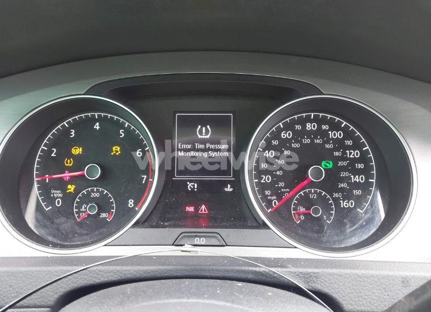 Photo 7 of 2017 Volkswagen Golf TSI S 4-DOOR/TSI SE 4-DOOR/TSI SEL 4-DOOR/TSI WOLFSBURG EDITION 4-DOOR (VIN 3VW217AU7HM028688)