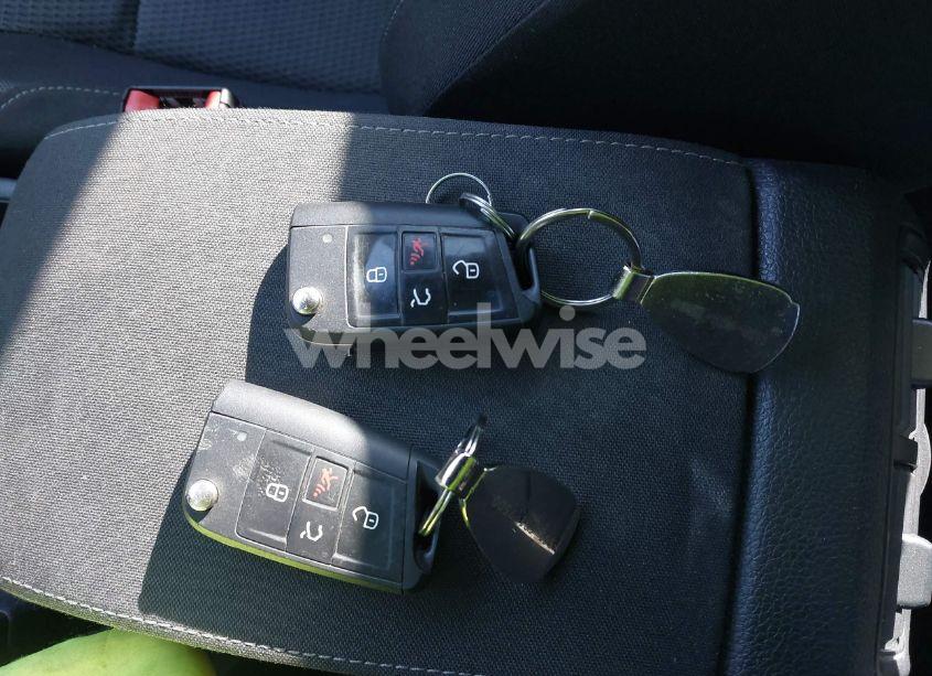 Photo 11 of 2017 Volkswagen Golf TSI S 4-DOOR/TSI SE 4-DOOR/TSI SEL 4-DOOR/TSI WOLFSBURG EDITION 4-DOOR (VIN 3VW217AU8HM022804)