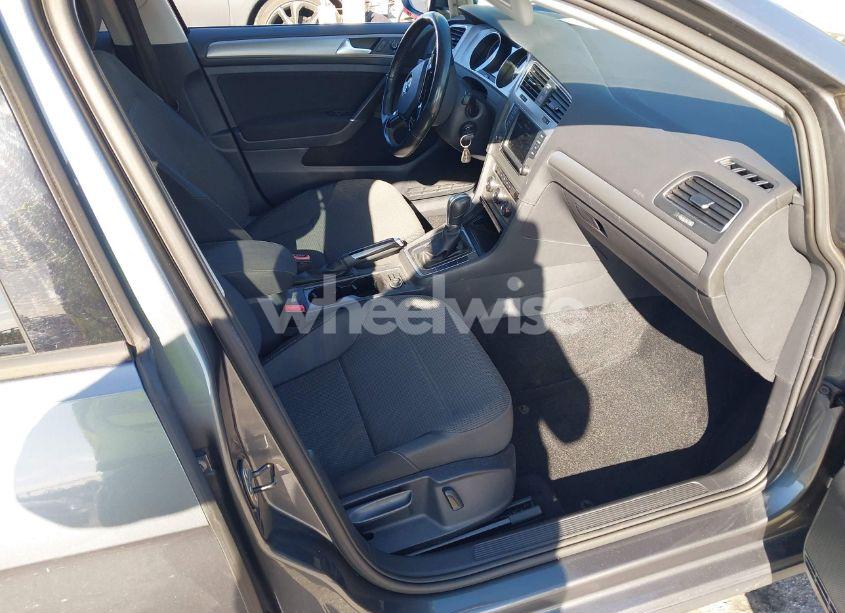 Photo 5 of 2017 Volkswagen Golf TSI S 4-DOOR/TSI SE 4-DOOR/TSI SEL 4-DOOR/TSI WOLFSBURG EDITION 4-DOOR (VIN 3VW217AU8HM022804)