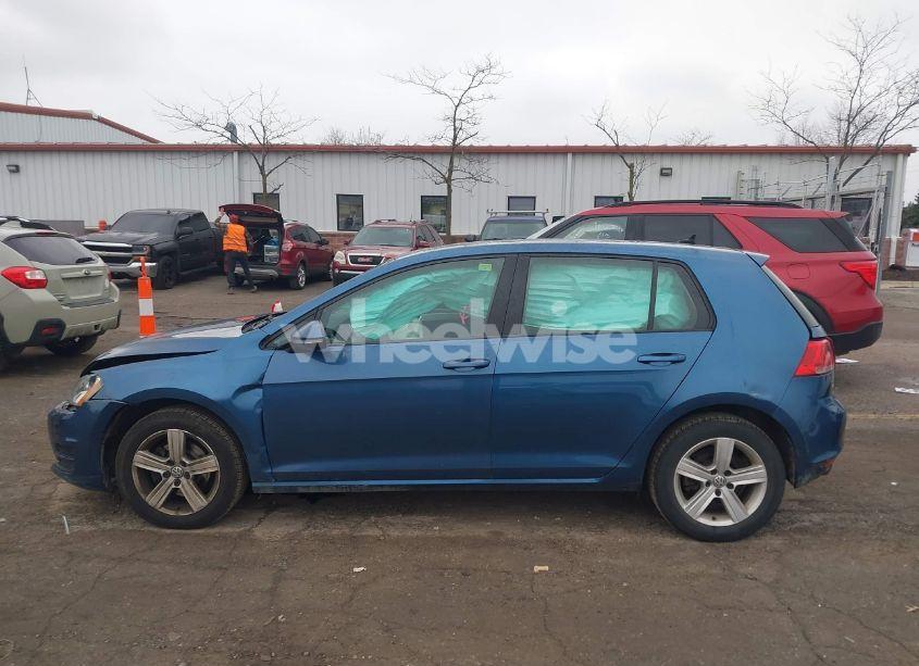 Photo 14 of 2017 Volkswagen Golf TSI S 4-DOOR/TSI SE 4-DOOR/TSI SEL 4-DOOR/TSI WOLFSBURG EDITION 4-DOOR (VIN 3VW217AU8HM054040)