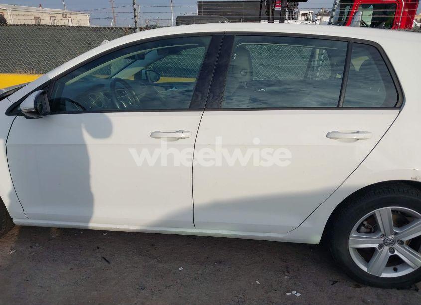 Photo 15 of 2017 Volkswagen Golf TSI S 4-DOOR/TSI SE 4-DOOR/TSI SEL 4-DOOR/TSI WOLFSBURG EDITION 4-DOOR (VIN 3VW217AU9HM022035)