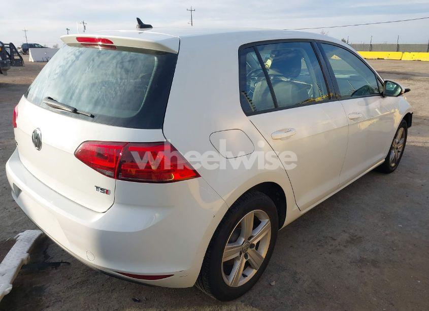 Photo 4 of 2017 Volkswagen Golf TSI S 4-DOOR/TSI SE 4-DOOR/TSI SEL 4-DOOR/TSI WOLFSBURG EDITION 4-DOOR (VIN 3VW217AU9HM022035)