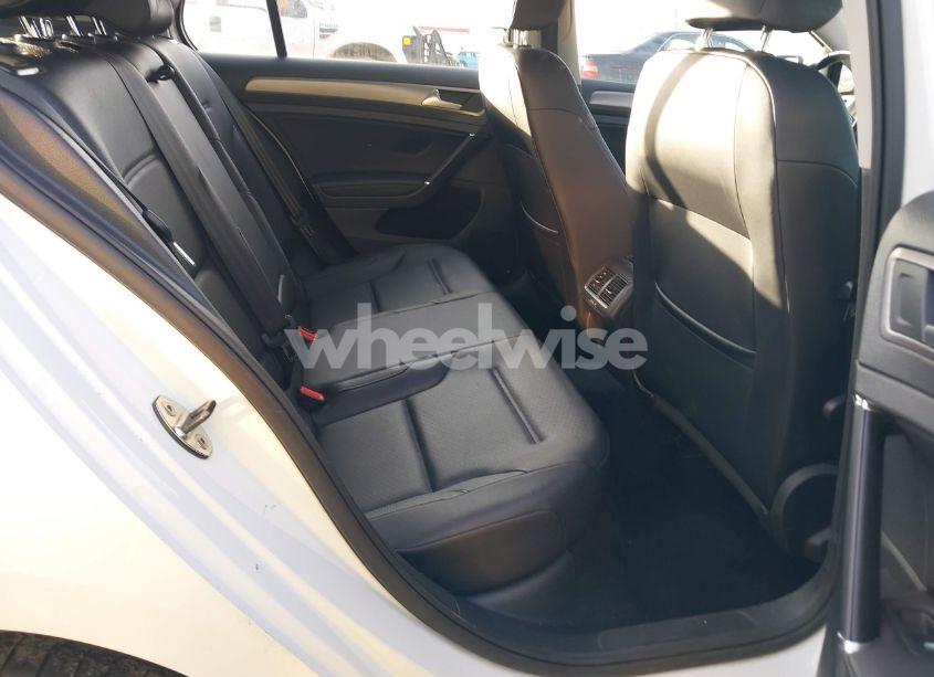 Photo 8 of 2017 Volkswagen Golf TSI S 4-DOOR/TSI SE 4-DOOR/TSI SEL 4-DOOR/TSI WOLFSBURG EDITION 4-DOOR (VIN 3VW217AU9HM022035)