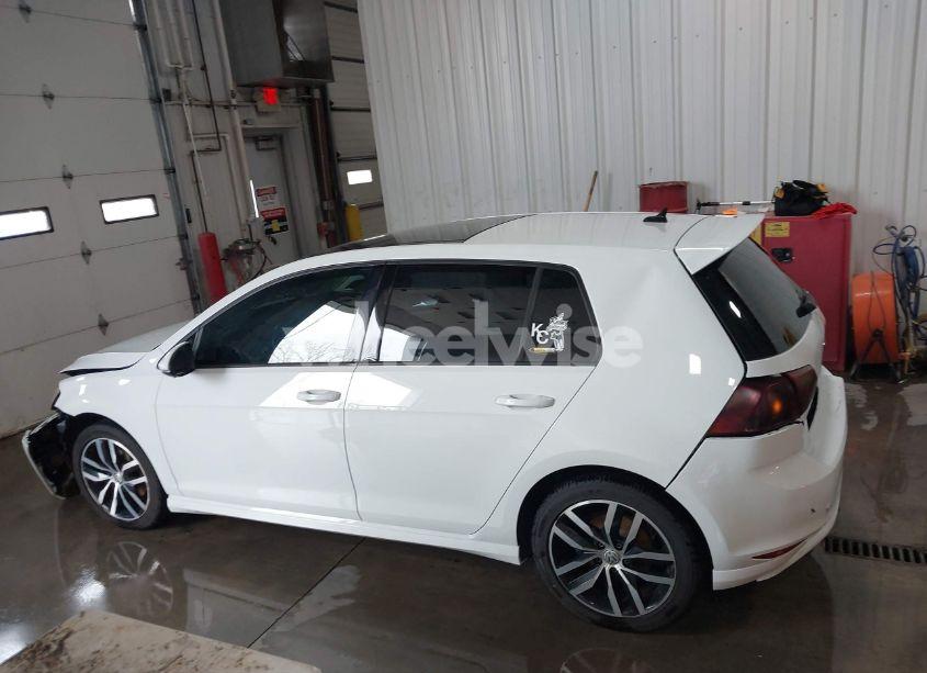 Photo 13 of 2015 Volkswagen Golf TSI SE 4-DOOR (VIN 3VW217AUXFM005788)