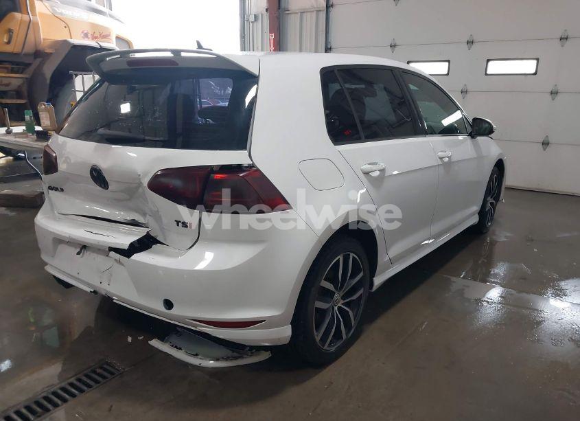 Photo 4 of 2015 Volkswagen Golf TSI SE 4-DOOR (VIN 3VW217AUXFM005788)