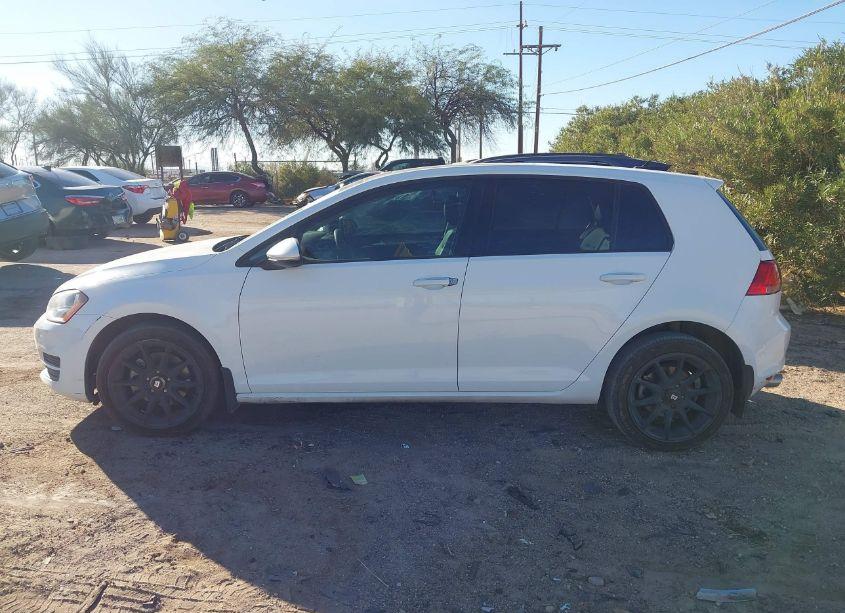 Photo 14 of 2017 Volkswagen Golf TSI S 4-DOOR/TSI SE 4-DOOR/TSI SEL 4-DOOR/TSI WOLFSBURG EDITION 4-DOOR (VIN 3VW217AUXHM024926)