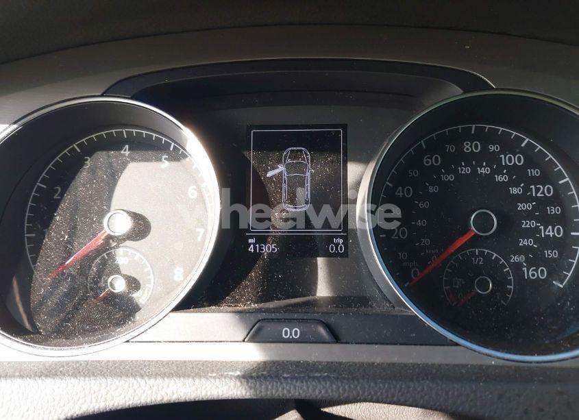 Photo 7 of 2017 Volkswagen Golf TSI S 4-DOOR/TSI SE 4-DOOR/TSI SEL 4-DOOR/TSI WOLFSBURG EDITION 4-DOOR (VIN 3VW217AUXHM030001)