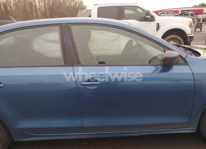 Photo 13 of 2016 Volkswagen Jetta 1.4T S (VIN 3VW267AJ0GM321841)