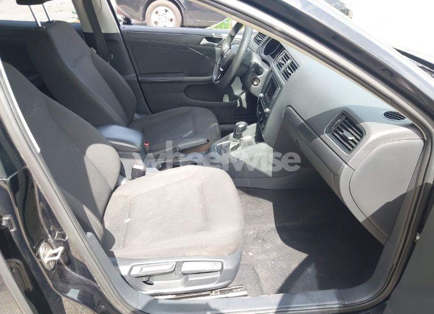 Photo 5 of 2016 Volkswagen Jetta 1.4T S (VIN 3VW267AJ0GM350627)