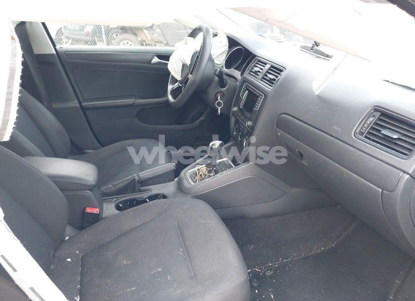 Photo 5 of 2016 Volkswagen Jetta 1.4T S (VIN 3VW267AJ0GM380257)