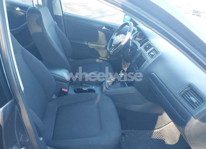 Photo 5 of 2016 Volkswagen Jetta 1.4T S (VIN 3VW267AJ1GM260323)