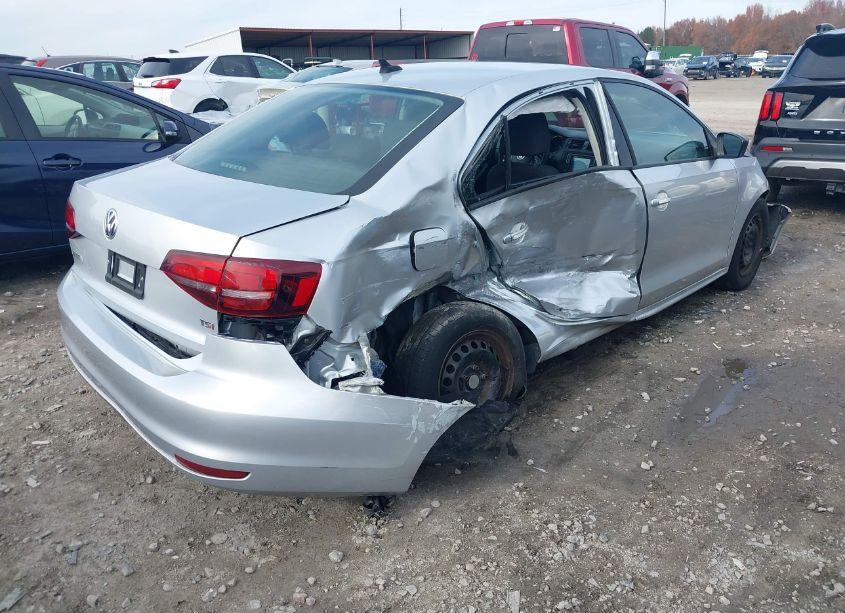 Photo 4 of 2016 Volkswagen Jetta 1.4T S (VIN 3VW267AJ1GM269443)