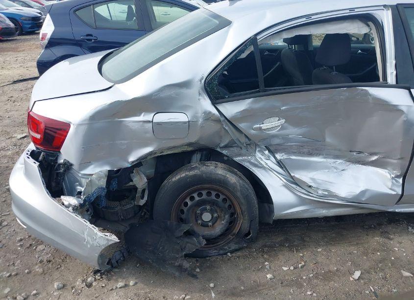 Photo 6 of 2016 Volkswagen Jetta 1.4T S (VIN 3VW267AJ1GM269443)