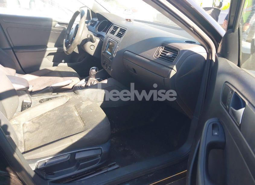 Photo 5 of 2016 Volkswagen Jetta 1.4T S (VIN 3VW267AJ1GM279616)