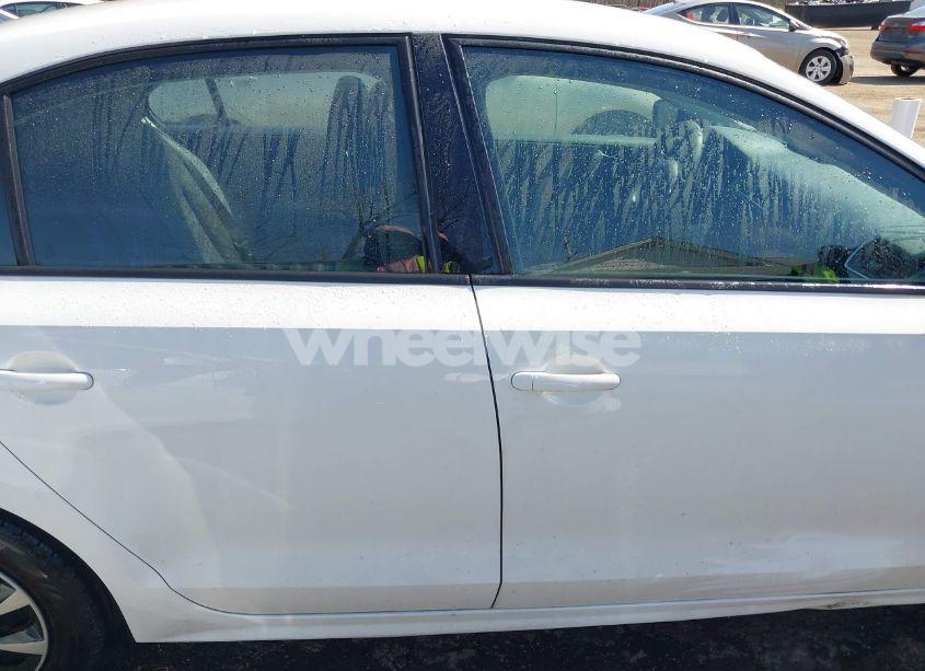 Photo 14 of 2016 Volkswagen Jetta 1.4T S (VIN 3VW267AJ1GM284752)