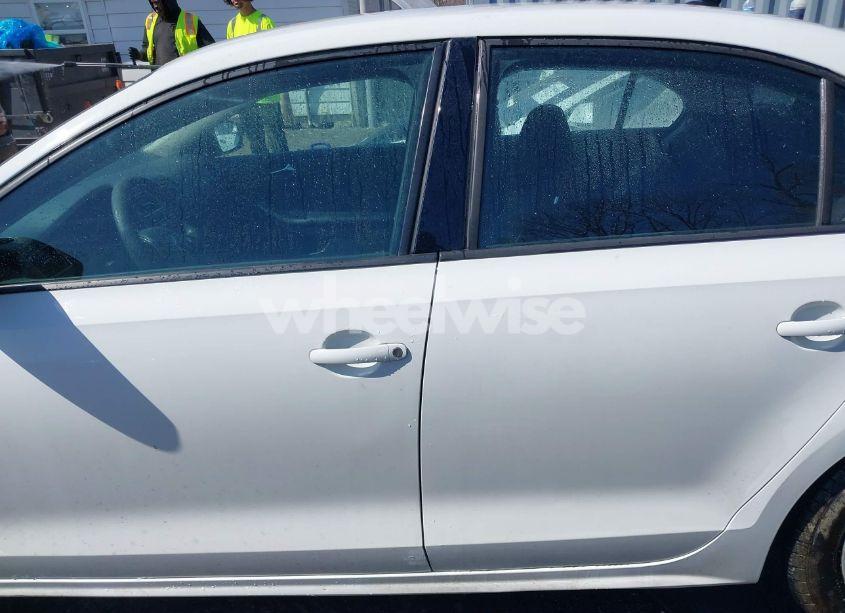 Photo 15 of 2016 Volkswagen Jetta 1.4T S (VIN 3VW267AJ1GM284752)