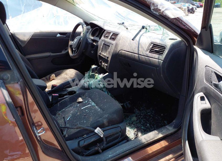 Photo 5 of 2016 Volkswagen Jetta 1.4T S (VIN 3VW267AJ1GM317684)