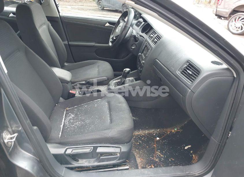 Photo 5 of 2016 Volkswagen Jetta 1.4T S (VIN 3VW267AJ1GM343721)