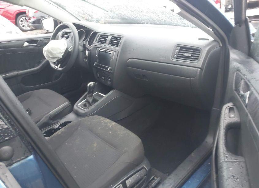 Photo 5 of 2016 Volkswagen Jetta 1.4T S (VIN 3VW267AJ2GM292181)