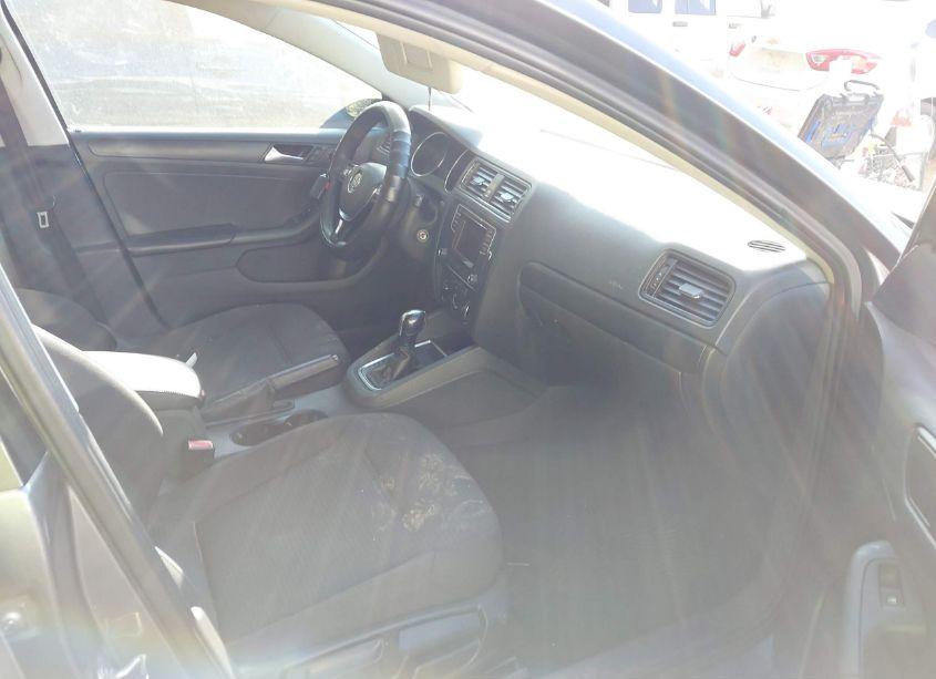 Photo 5 of 2016 Volkswagen Jetta 1.4T S (VIN 3VW267AJ2GM335479)