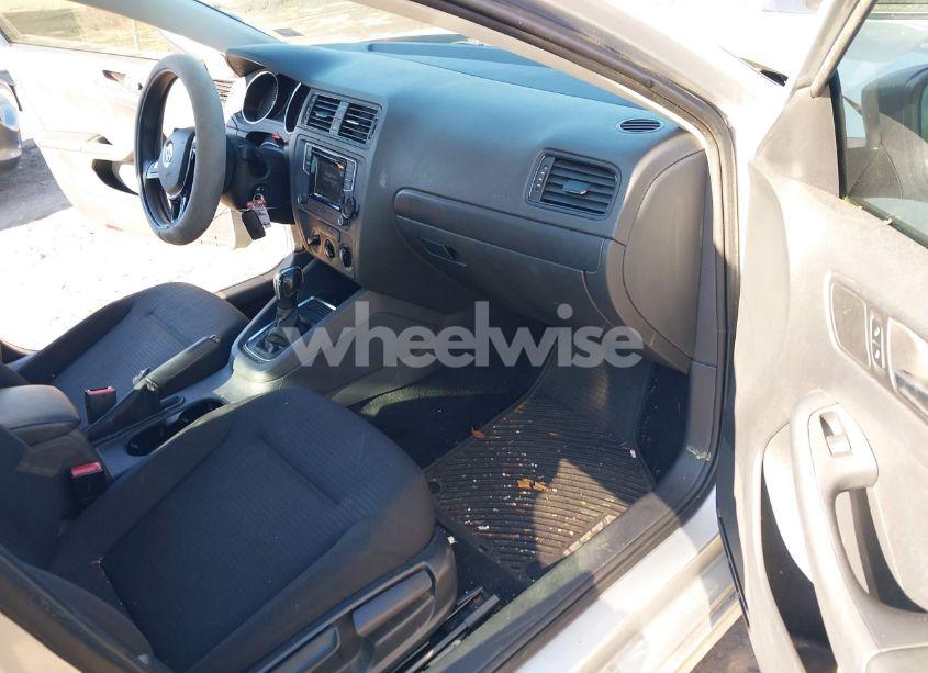 Photo 5 of 2016 Volkswagen Jetta 1.4T S (VIN 3VW267AJ3GM211432)