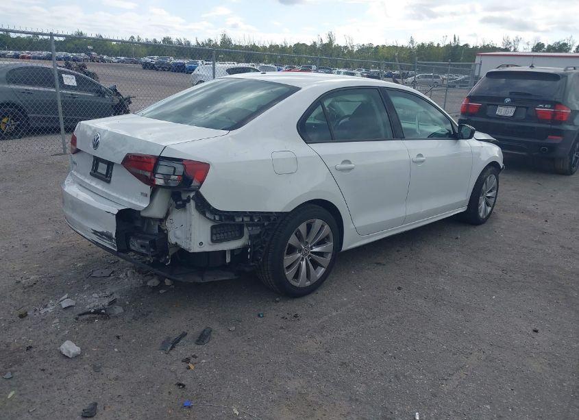 Photo 4 of 2016 Volkswagen Jetta 1.4T S (VIN 3VW267AJ3GM289550)