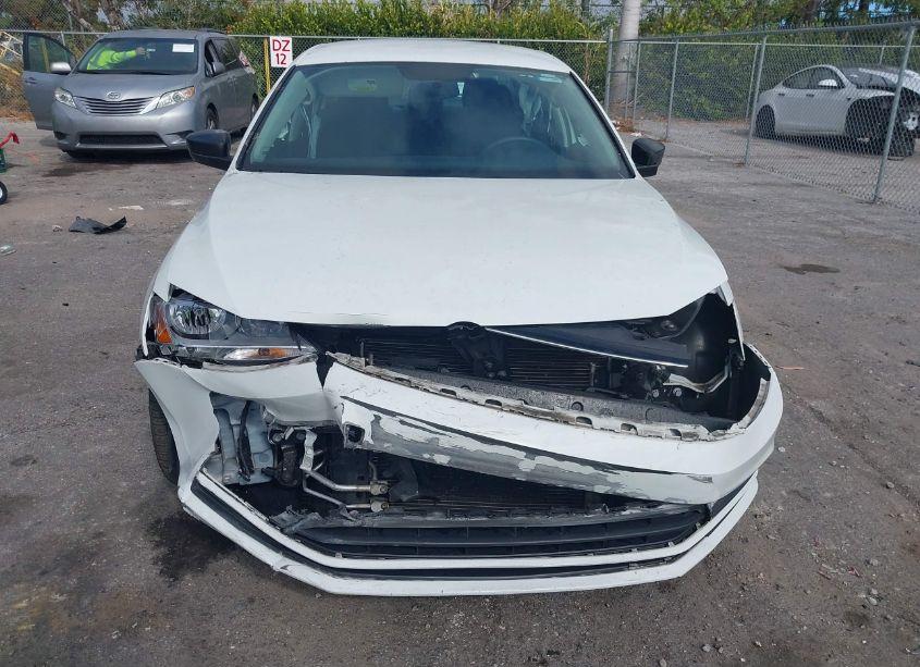 Photo 6 of 2016 Volkswagen Jetta 1.4T S (VIN 3VW267AJ3GM289550)