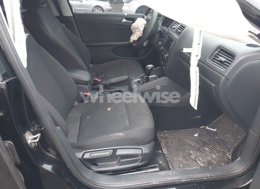 Photo 5 of 2016 Volkswagen Jetta 1.4T S (VIN 3VW267AJ3GM344157)