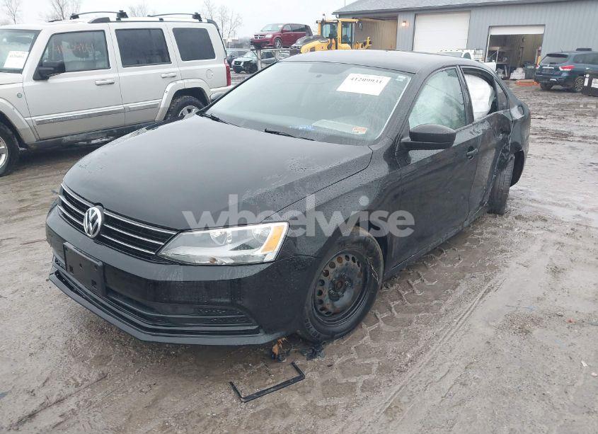Photo 2 of 2016 Volkswagen Jetta S (VIN 3VW267AJ3GM388028)