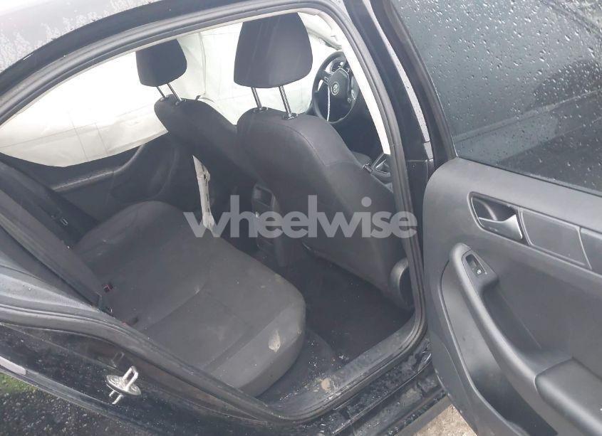 Photo 8 of 2016 Volkswagen Jetta S (VIN 3VW267AJ3GM388028)