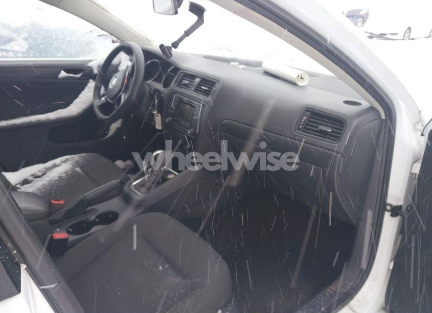 Photo 5 of 2016 Volkswagen Jetta 1.4T S (VIN 3VW267AJ3GM395206)