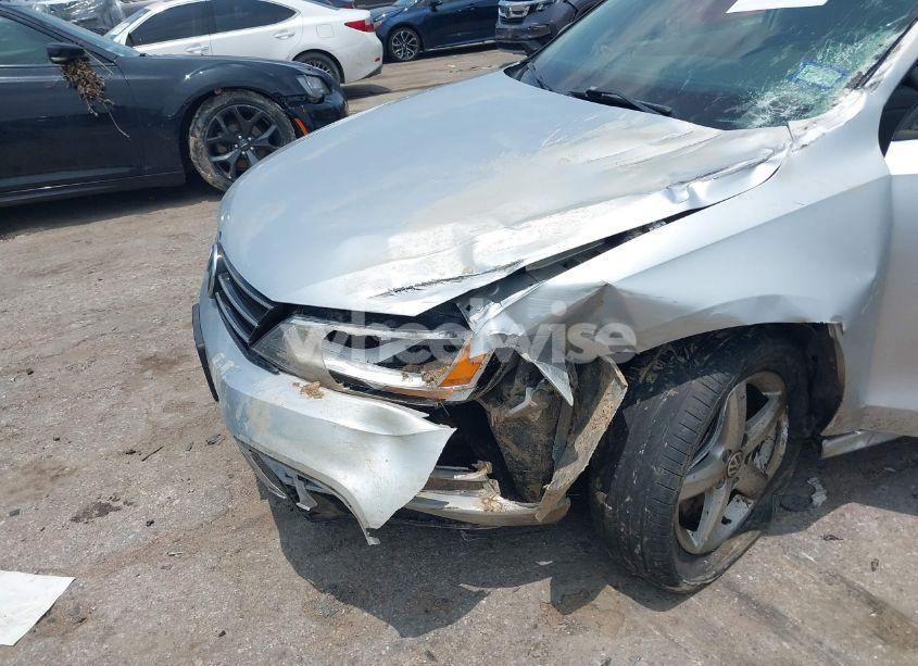 Photo 6 of 2016 Volkswagen Jetta 1.4T S (VIN 3VW267AJ4GM260266)