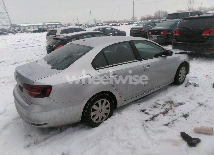 Photo 4 of 2016 Volkswagen Jetta 1.4T S (VIN 3VW267AJ4GM328226)