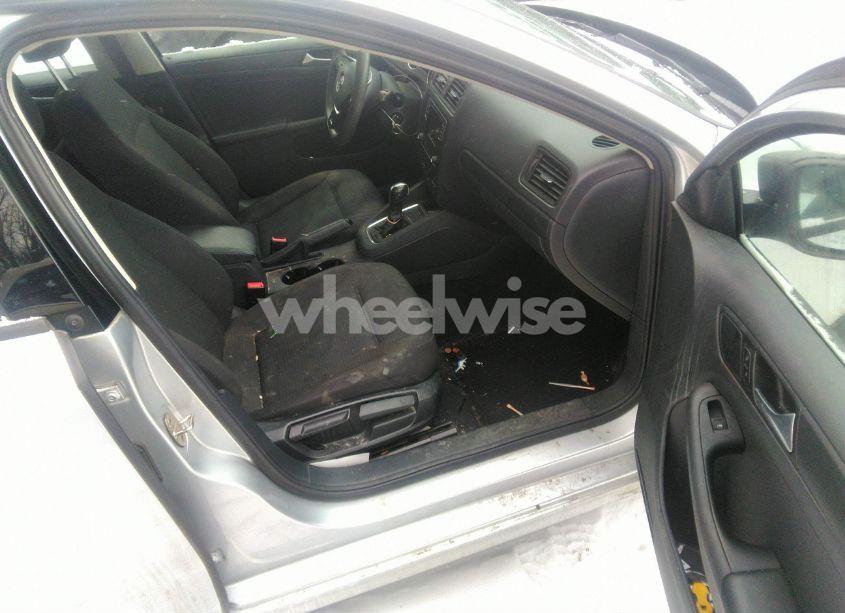 Photo 5 of 2016 Volkswagen Jetta 1.4T S (VIN 3VW267AJ4GM328226)