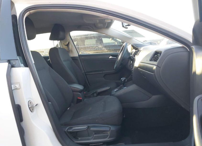 Photo 5 of 2016 Volkswagen Jetta 1.4T S (VIN 3VW267AJ5GM284768)