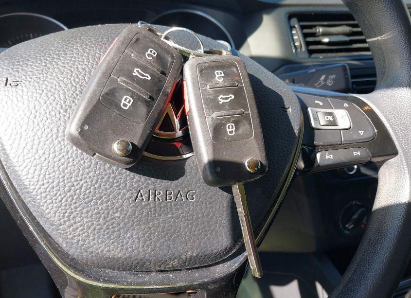 Photo 11 of 2016 Volkswagen Jetta 1.4T S (VIN 3VW267AJ5GM333970)