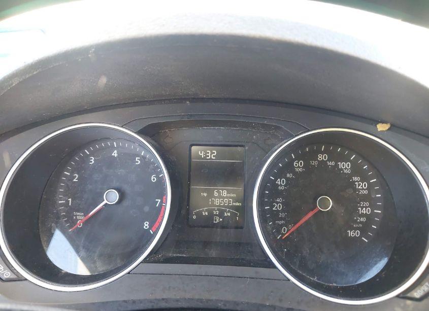 Photo 6 of 2016 Volkswagen Jetta 1.4T S (VIN 3VW267AJ5GM388998)