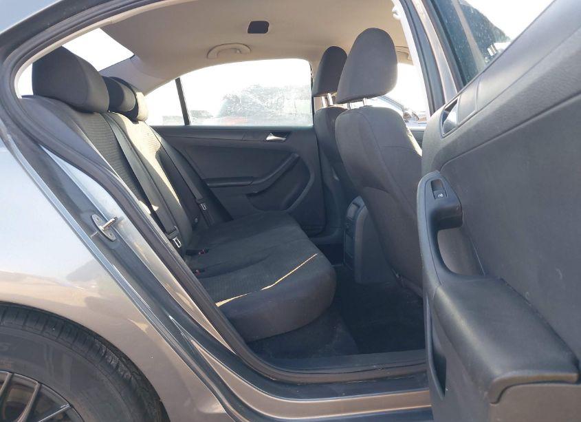 Photo 7 of 2016 Volkswagen Jetta 1.4T S (VIN 3VW267AJ5GM388998)