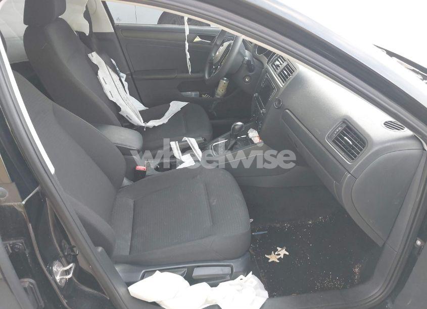 Photo 5 of 2016 Volkswagen Jetta 1.4T S (VIN 3VW267AJ5GM398057)