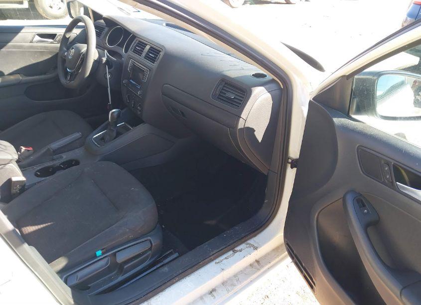 Photo 5 of 2016 Volkswagen Jetta 1.4T S (VIN 3VW267AJ6GM271916)