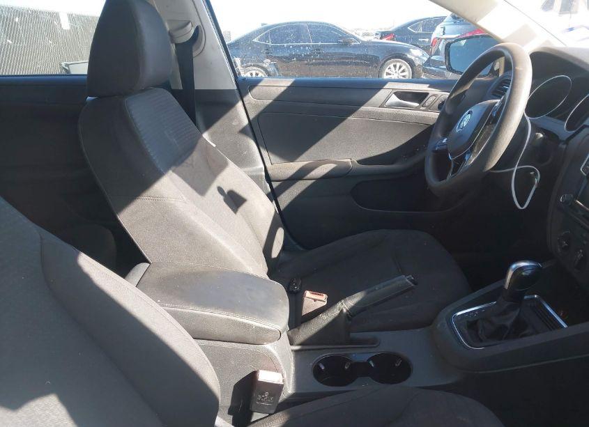 Photo 5 of 2016 Volkswagen Jetta 1.4T S (VIN 3VW267AJ6GM283418)