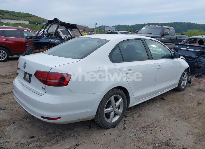 Photo 4 of 2016 Volkswagen Jetta 1.4T S (VIN 3VW267AJ6GM341575)