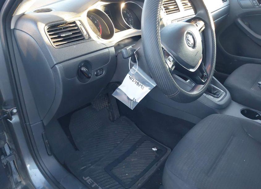 Photo 13 of 2016 Volkswagen Jetta 1.4T S (VIN 3VW267AJ7GM302459)