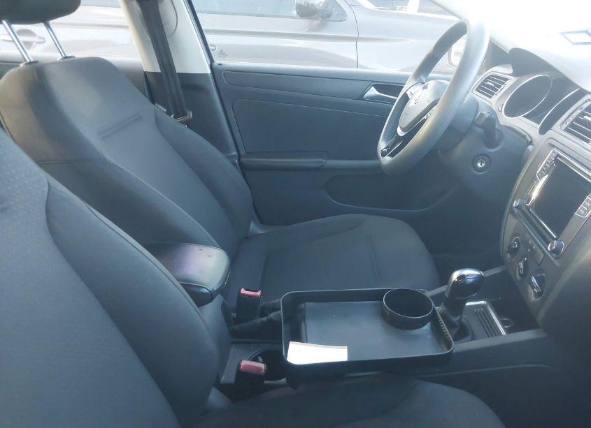 Photo 5 of 2016 Volkswagen Jetta 1.4T S (VIN 3VW267AJ7GM320069)